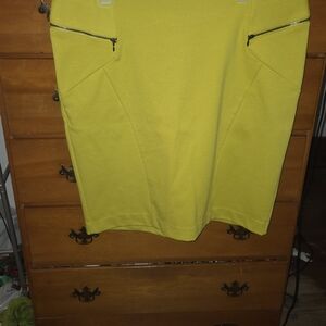 Relativity Vibrant Greenish/Yellow Pencil Skirt with Zip Details